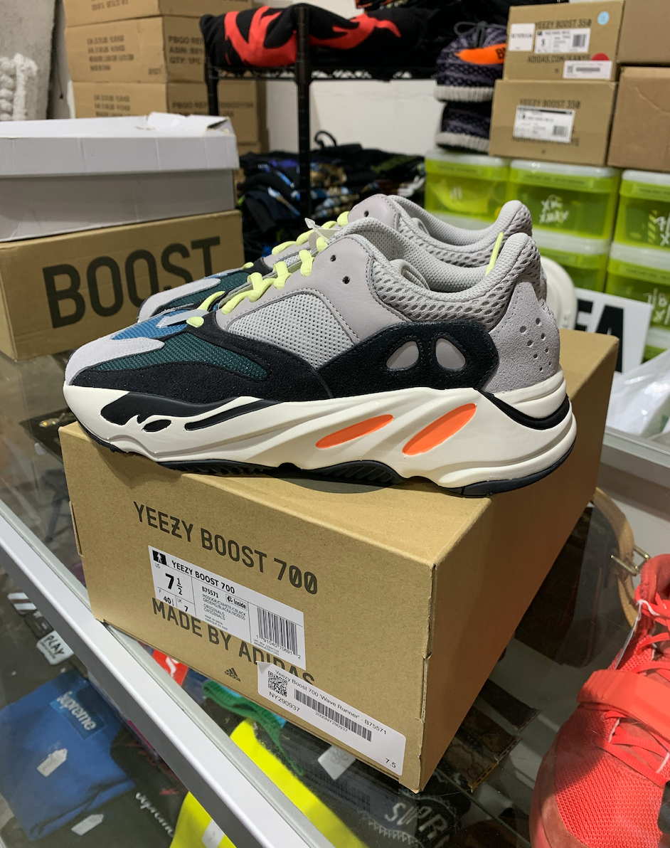 yeezy boost wave runner sizing