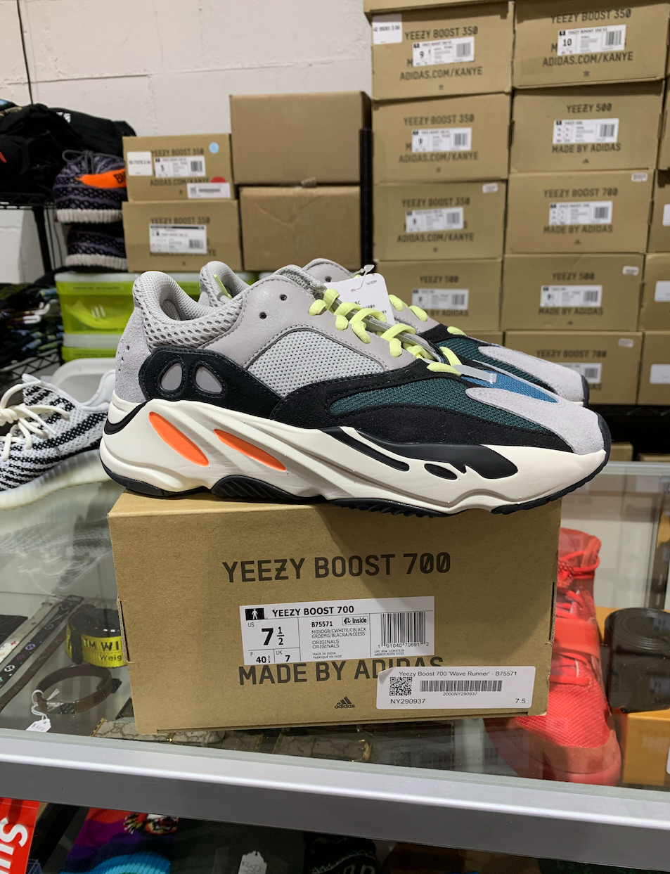yeezy boost 700 wave runner retail